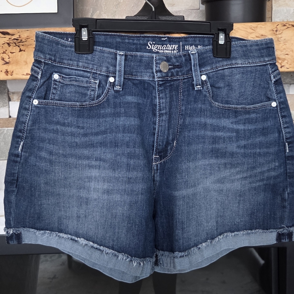 Signature By Levi Strauss & Co. High Rise Denim Shorts Womens Size 30